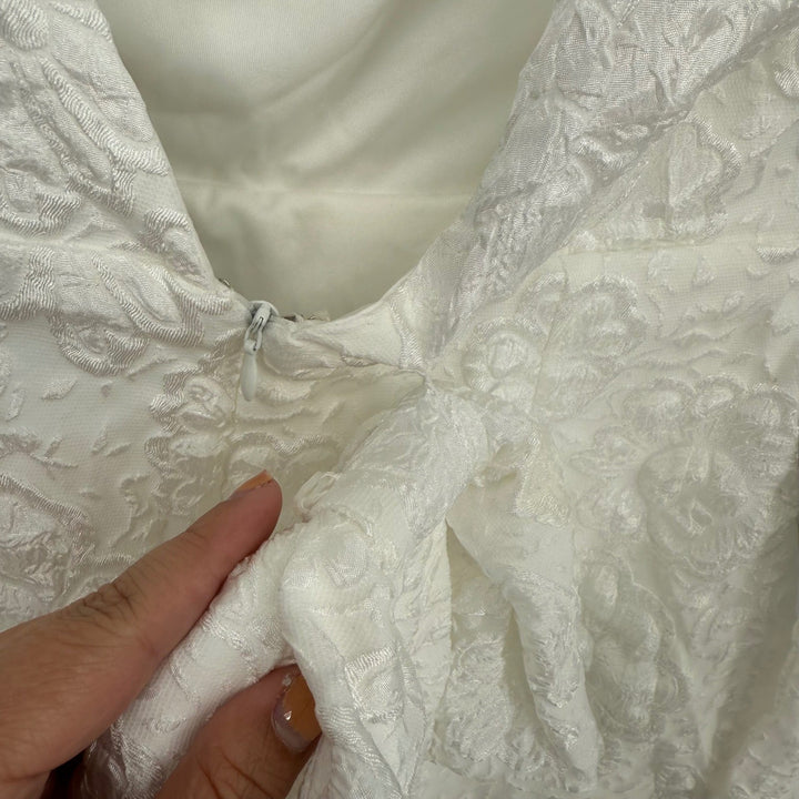 Lulus Elevated Icon White Jacquard Long Sleeve Bow Mini Dress Size M