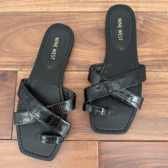 Nine West Black Croc Embossed Criss Cross Toe Ring Thong Sandals