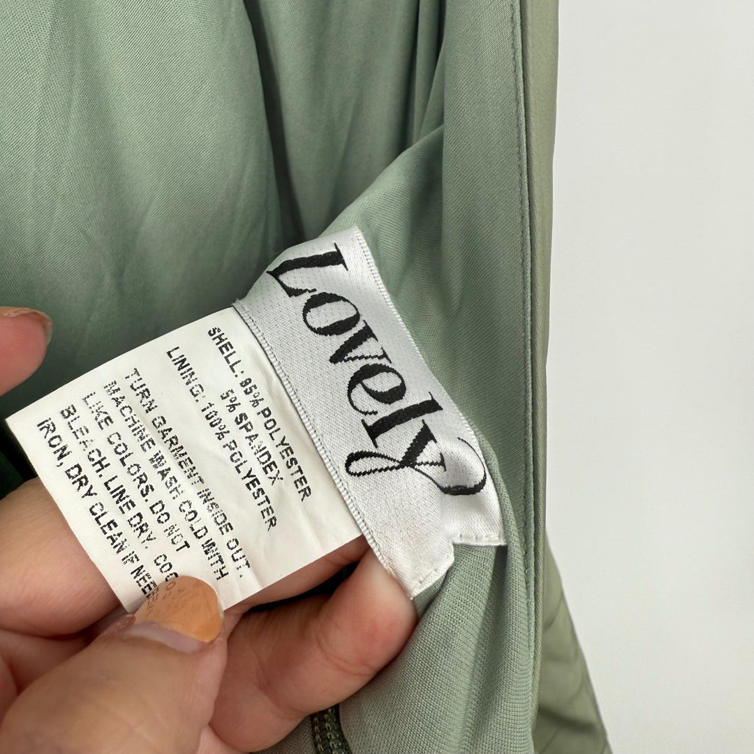 Lovely Noor Cowl Halter Open-Back Satin Maxi Dres In Sage Size XS