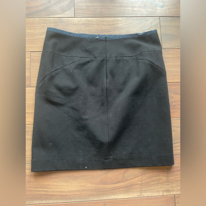 Theory Livia Navy Trim Mini Skirt Size 6