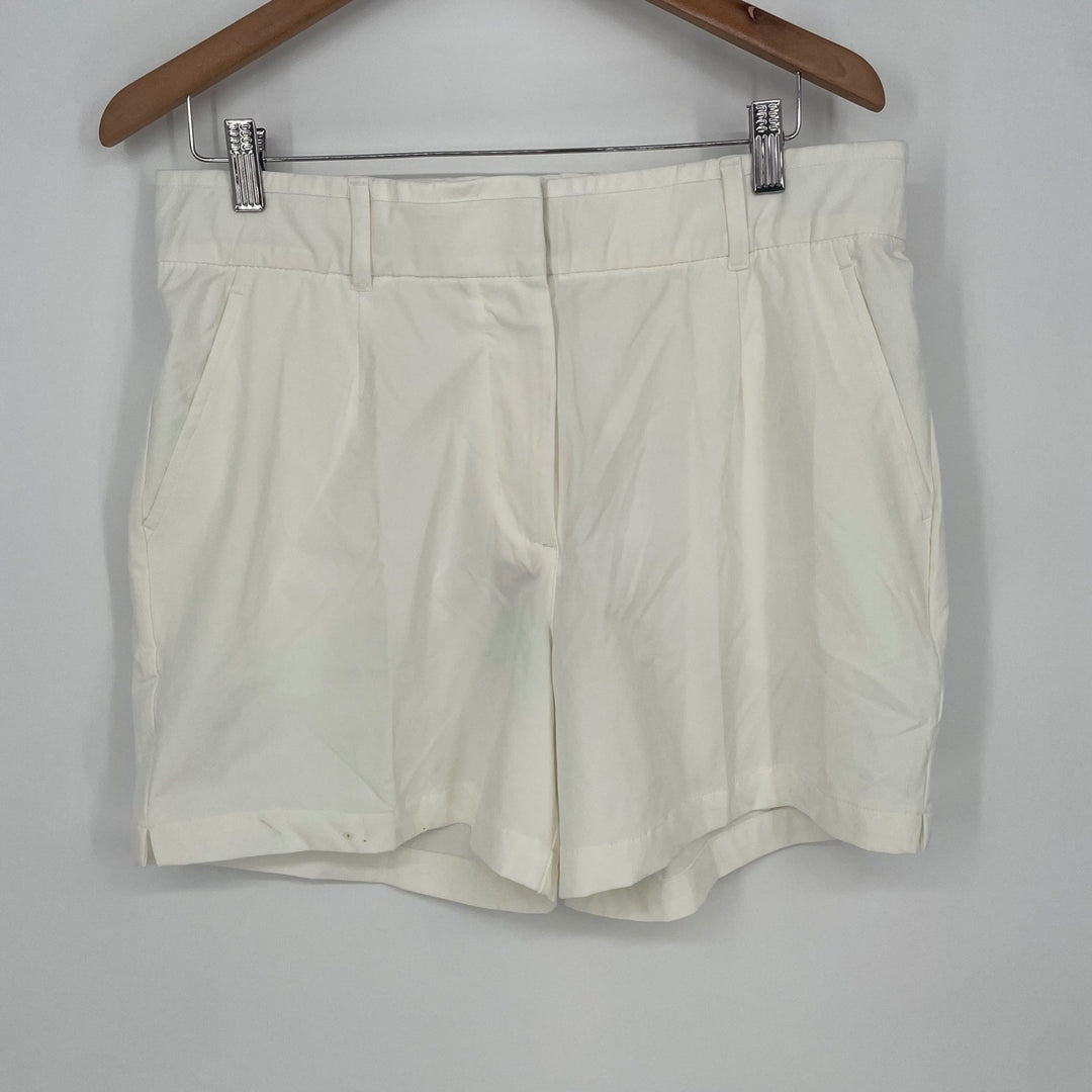 Nike Victory Golf Shorts Womens L White DA3209-100 Dri-FIT Standard Fit