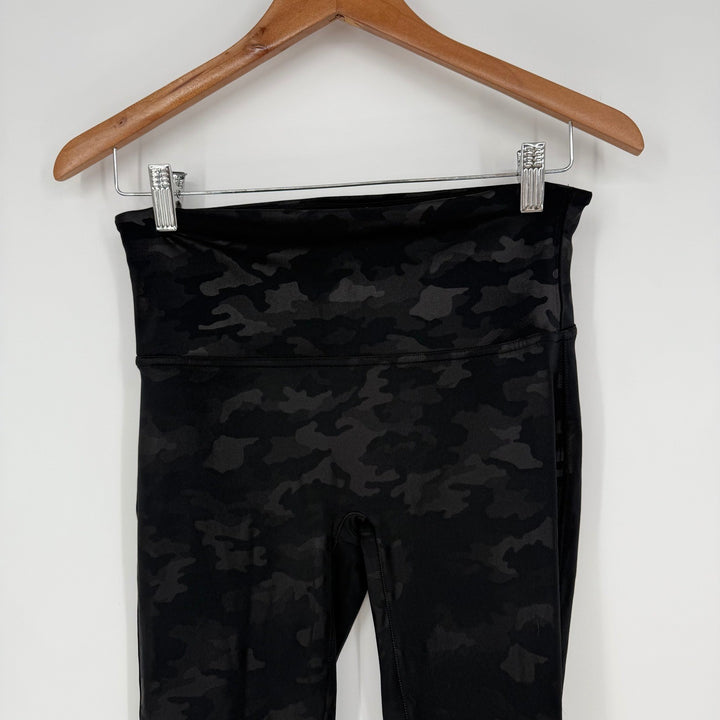 Spanx Camo Print High Waisted Active Leggings Size L