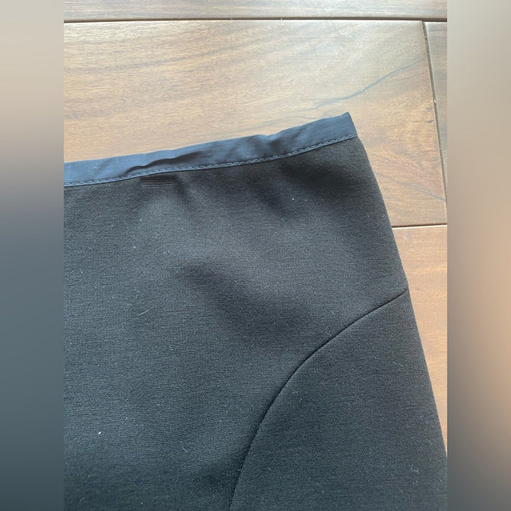 Theory Livia Navy Trim Mini Skirt Size 6