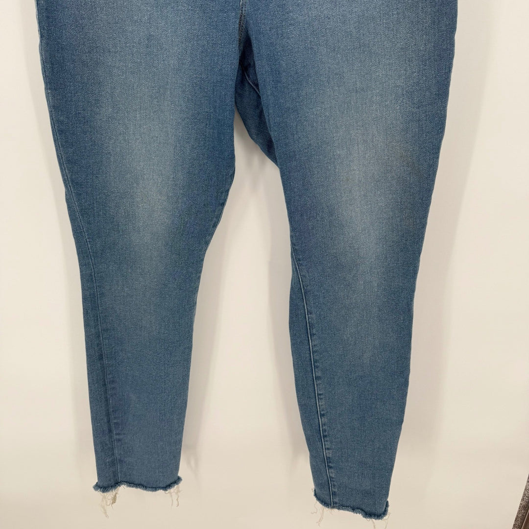 Good American Blue Denim Jeans Raw Hem Size 15 Style GL941T Blue655