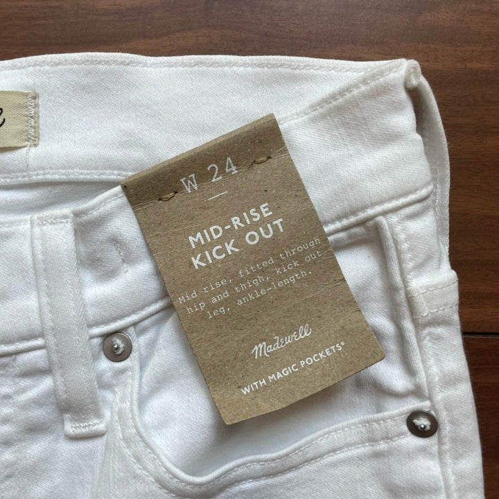 Madewell Mid-Rise Kick Out Jeans Size 24