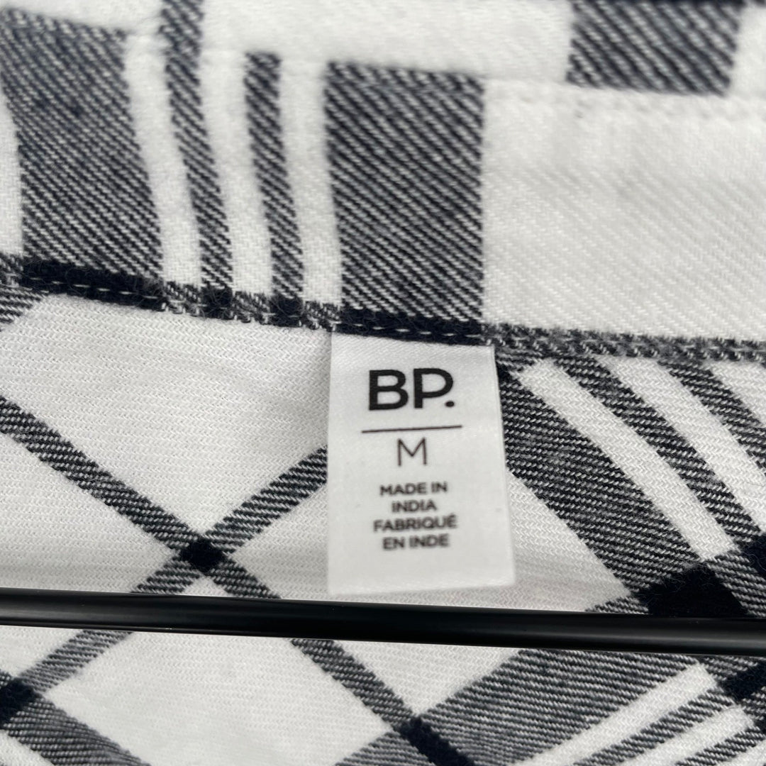 BP Plaid Button Down Shirt Black White Long Sleeve Cropped Casual Size M
