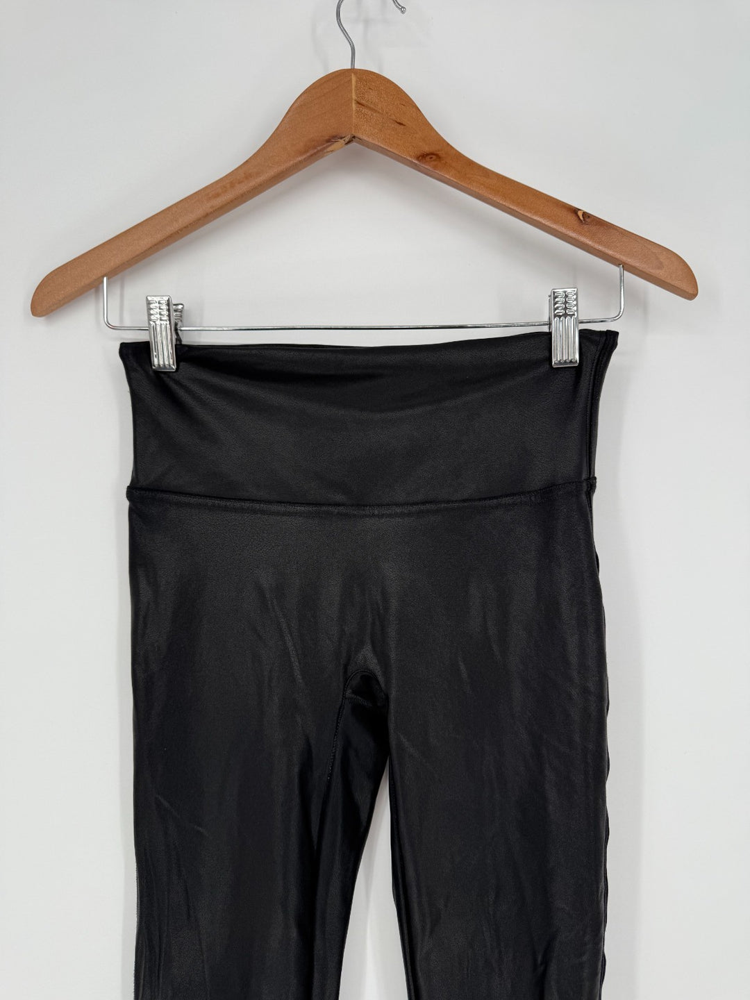 Spanx By Sara Blakely Leggings Womens Medium Petite Black Stretch Yoga Workout