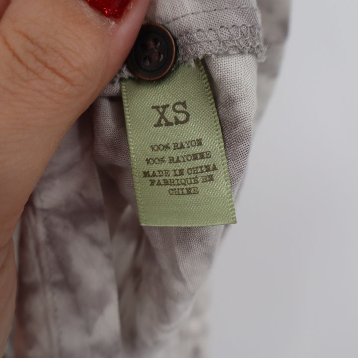 Alternative Blouse Top Womens XS Gray Tie Dye Button Front Sleeveless Back Slit