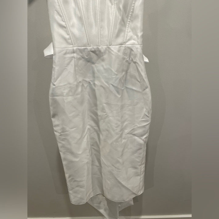 Alfred Sung Scoop Neck Corset Satin Midi Dress With Floor-Length Bow Size 0