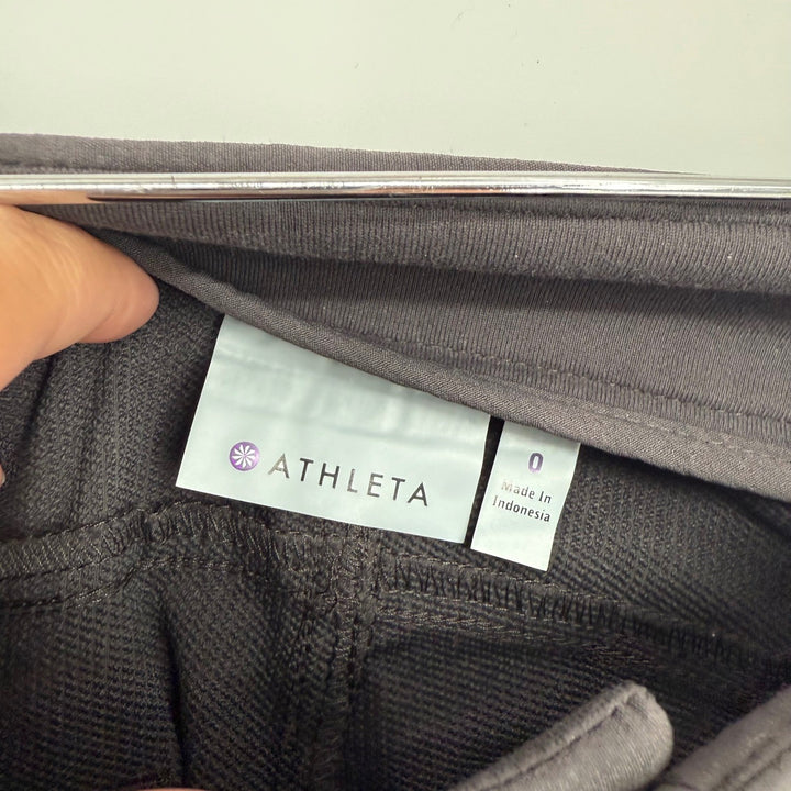 Athleta Black Ponte Slim Leg Commuter Pant Zippers Pockets Size 0