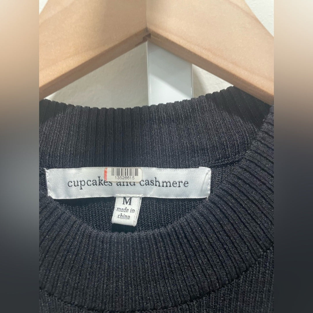 Cupcakes and Cashmere Leola Dress Size M