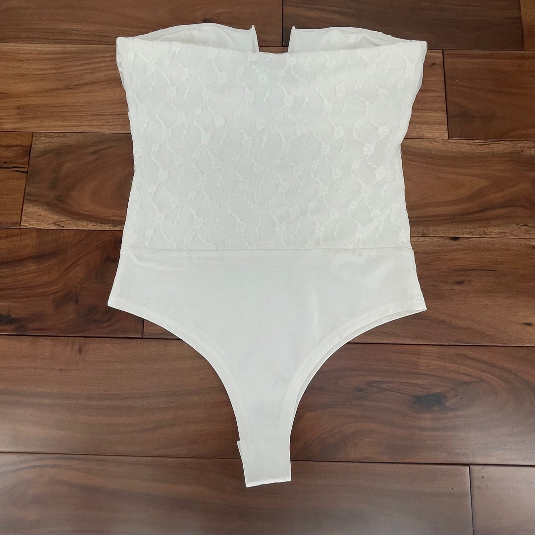 Lulus White Lace Sweetheart Neck Strapless Bodysuit Thong S
