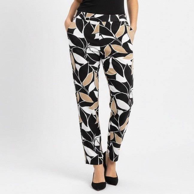 Chicos Travelers Collection Leaf Print Cropped Pants Black Tan White Size 2.5R