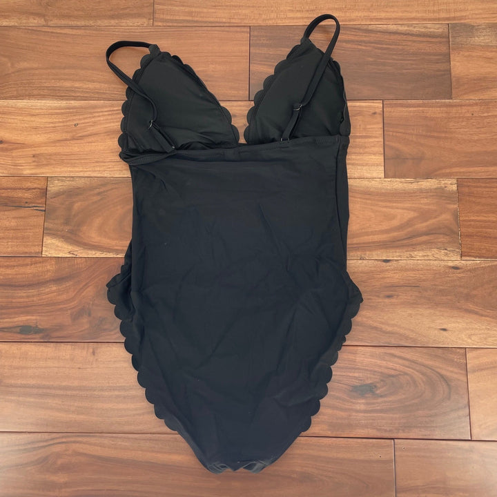J Crew Scalloped One Piece Swimsuit Black Size Medium BF041