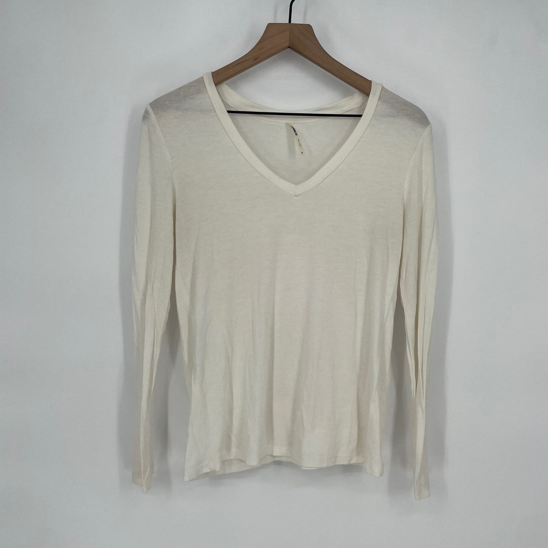 Yesics Cream V Neck Long Sleeve Basic Top Size S Rayon Spandex