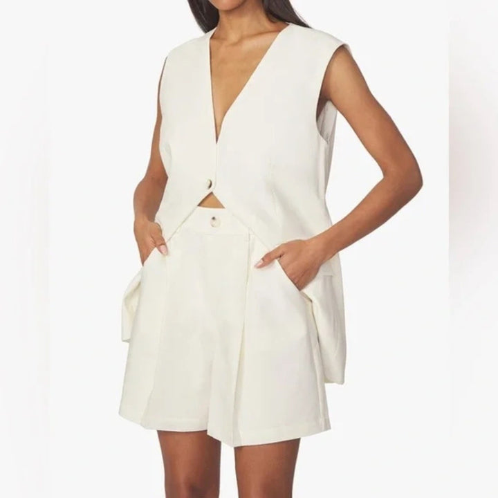 WeWoreWhat Trouser Shorts Size 6