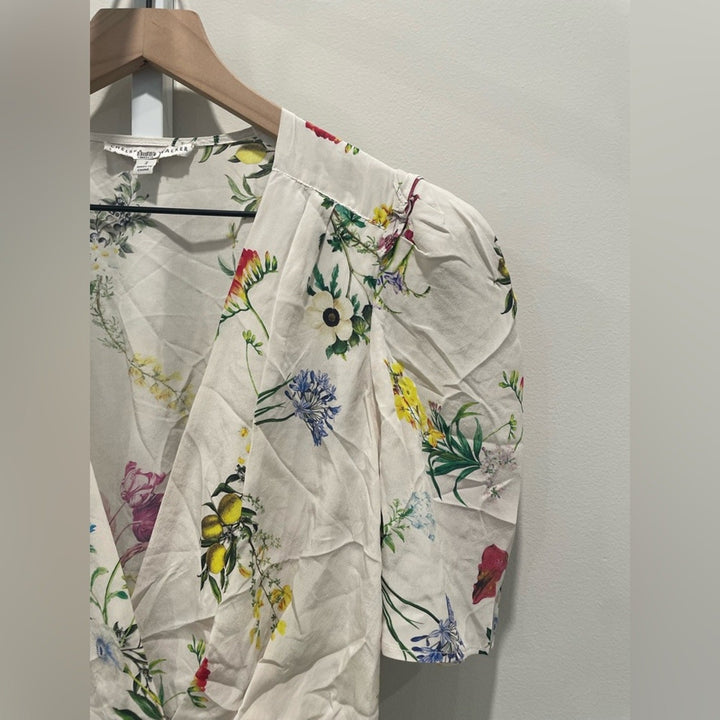 Chelsea and Walker White Floral Long Sleeve Top Size 2
