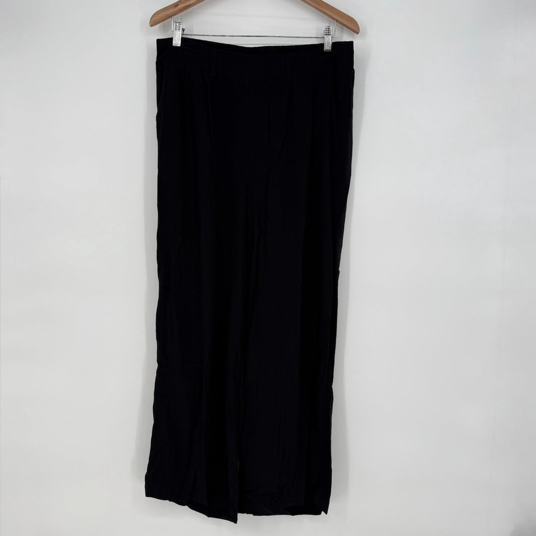 Torrid Chino Pants Womens 0 Black Rayon Stretch Pleated Wide Leg Elastic Waist