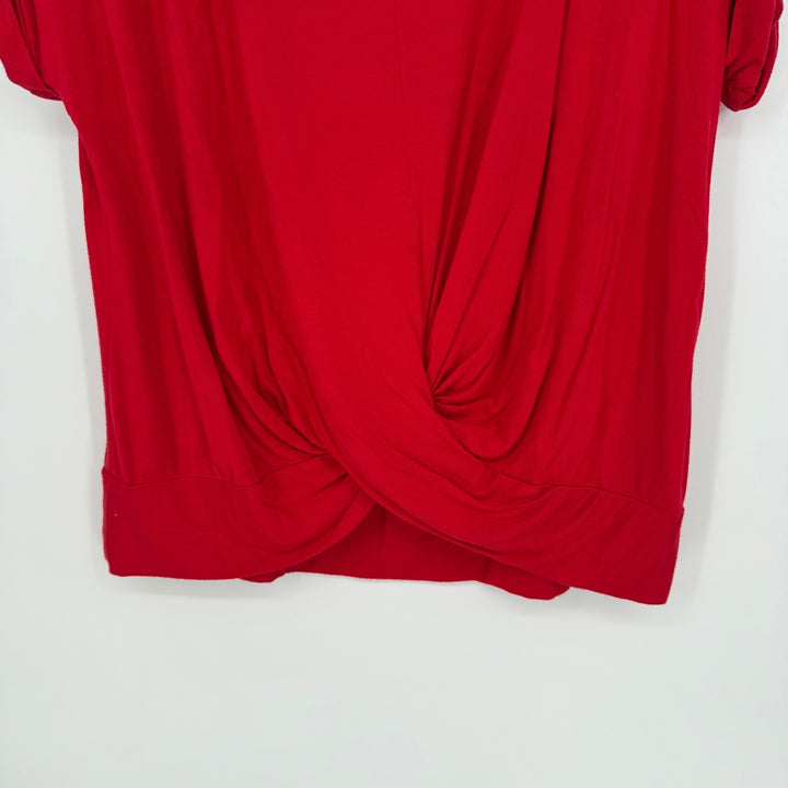 N° 11 Los Angeles Red Twist Front Bamboo Blend Short Sleeve Top