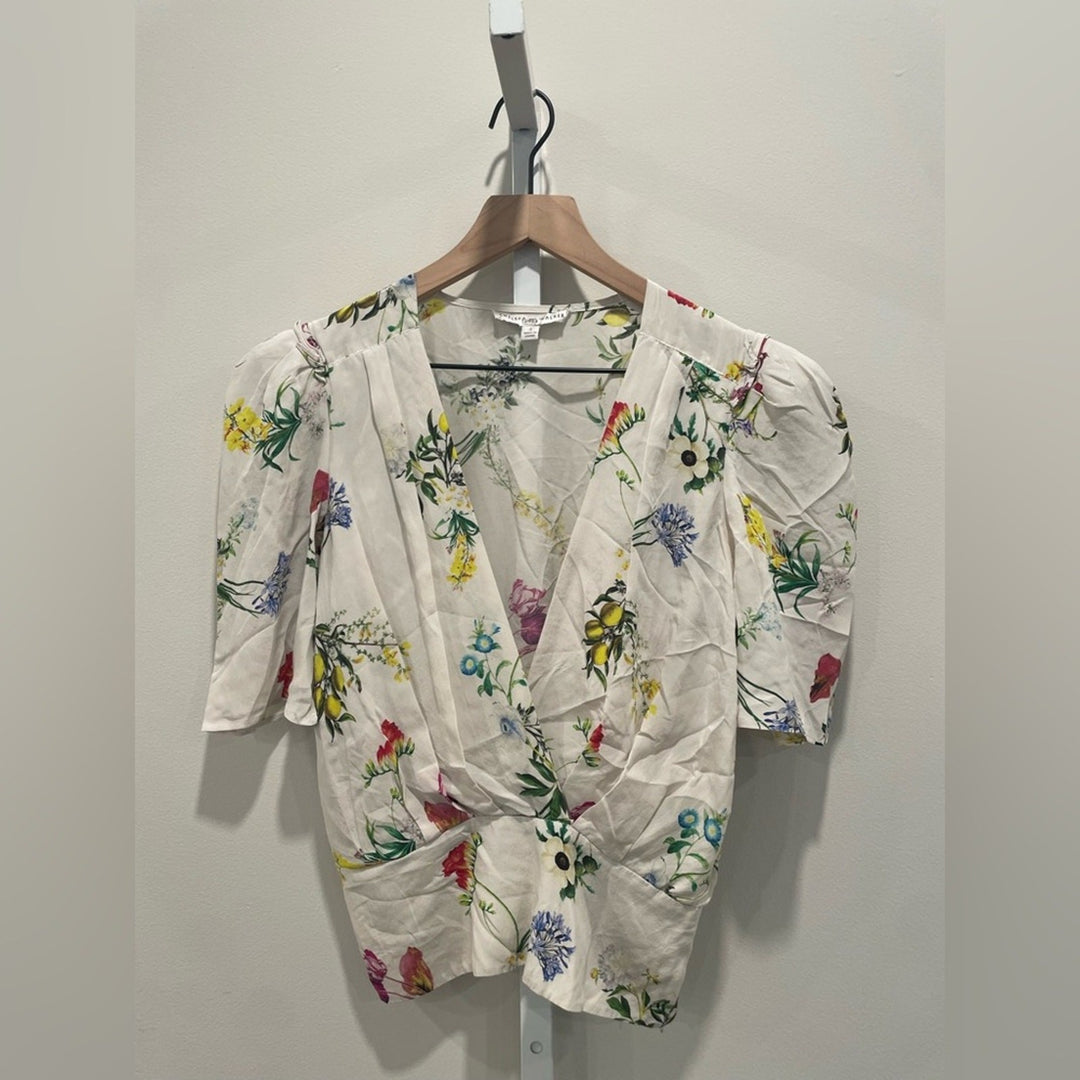 Chelsea and Walker White Floral Long Sleeve Top Size 2