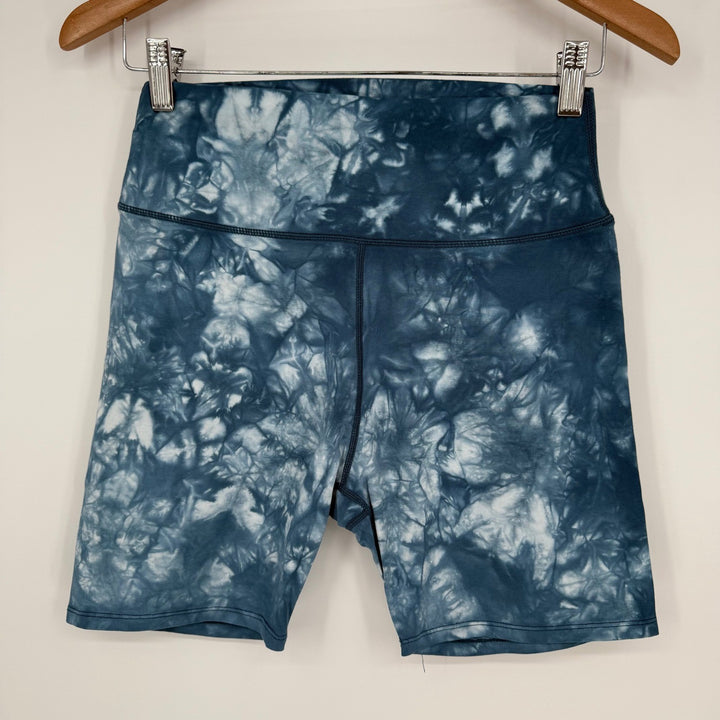 Sage Collective Medium Bike Shorts Tie Dye Blue White High Waist Activewear