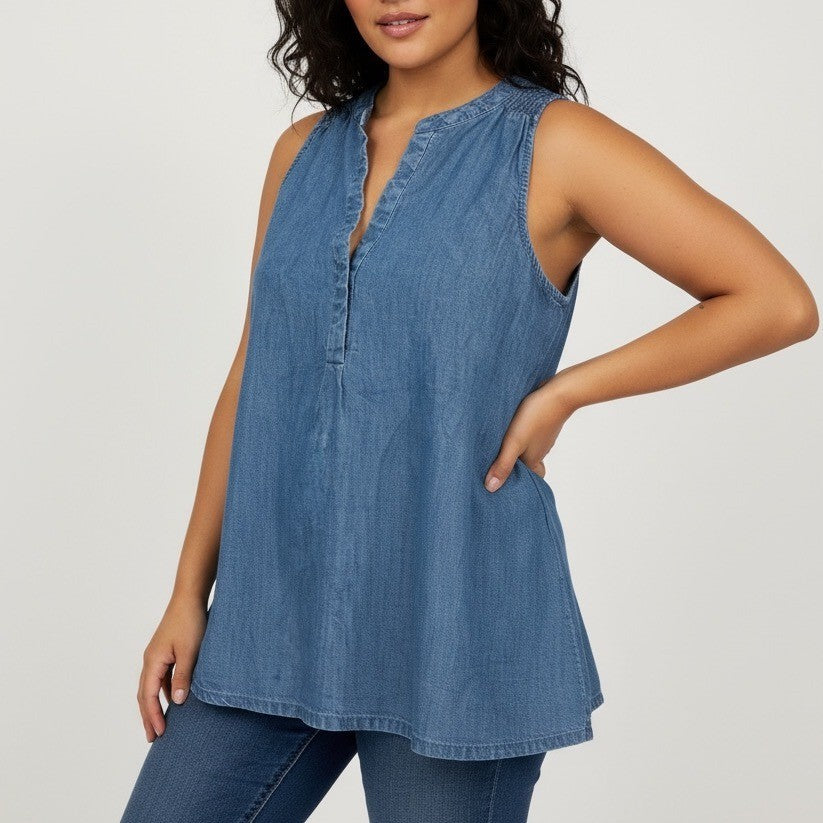 SOFT JOIE Chambray Denim Smocked Neck Sleeveless V-Neck Blouse Top XS