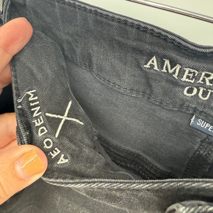 American Eagle Outfitters Black Distressed Super Stretch Jegging Jeans Size 12
