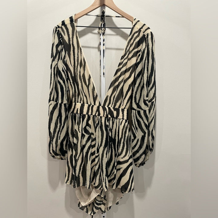 Toccin X RTR Zebra Romper Size 10