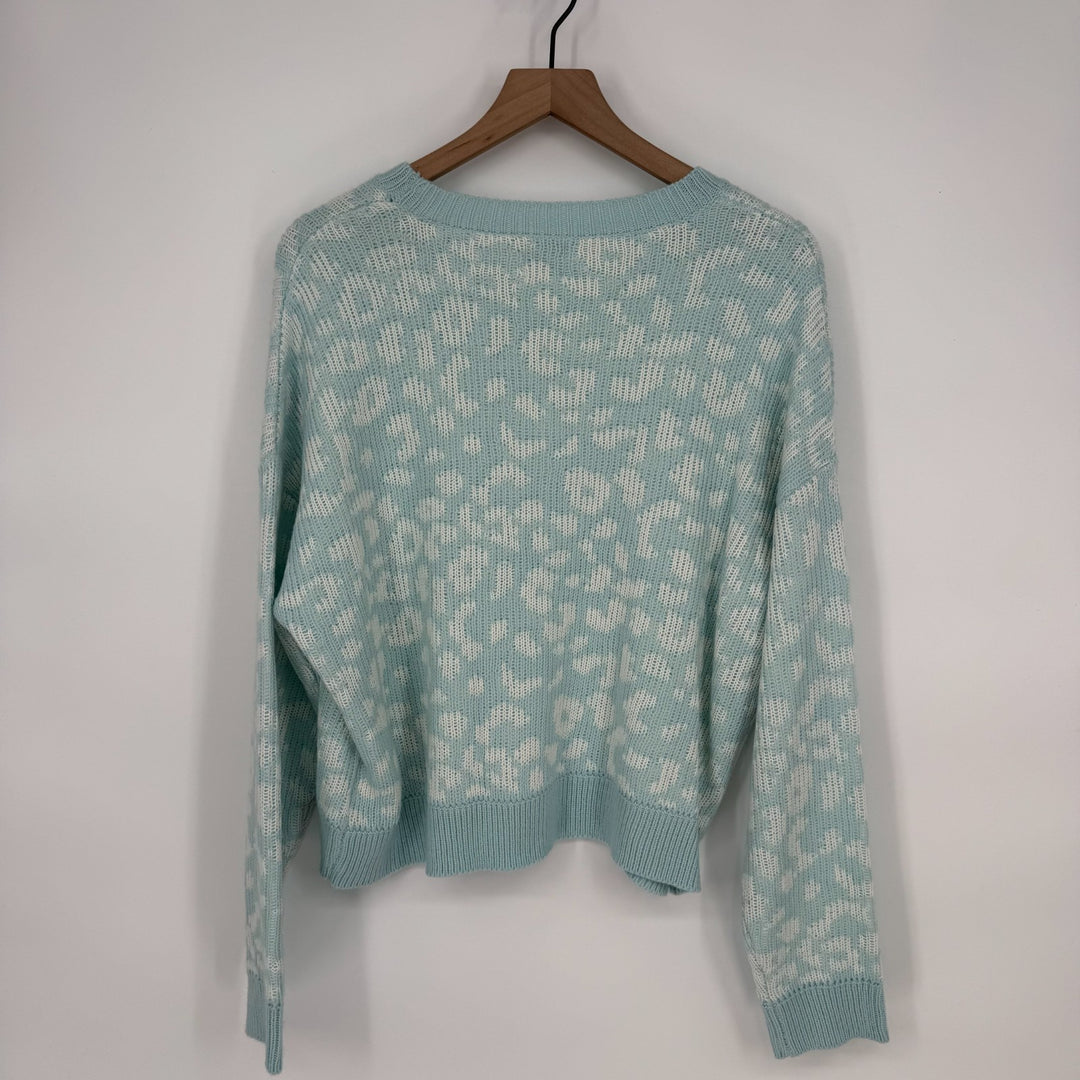 John + Jenn Sweater Womens Medium Mystic Blue Leopard Round Neck Drop Shoulder