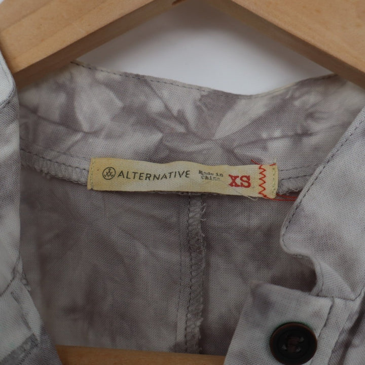 Alternative Blouse Top Womens XS Gray Tie Dye Button Front Sleeveless Back Slit