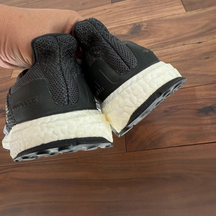 Adidas Ultraboost ST Running Shoes Primeknit Women's Size 7.5