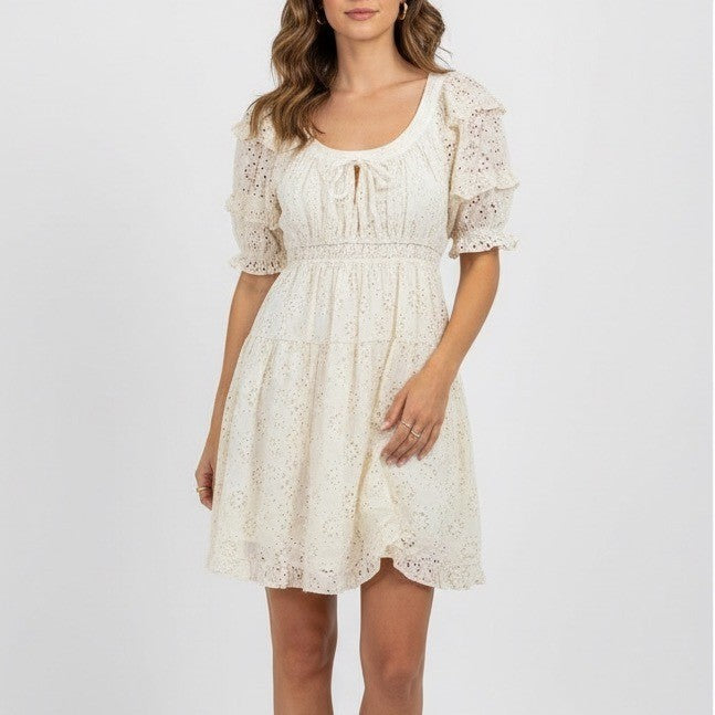 En Saison Eyelet Mini Dress Off White Puff Sleeve Square Neck Tiered Cotton M