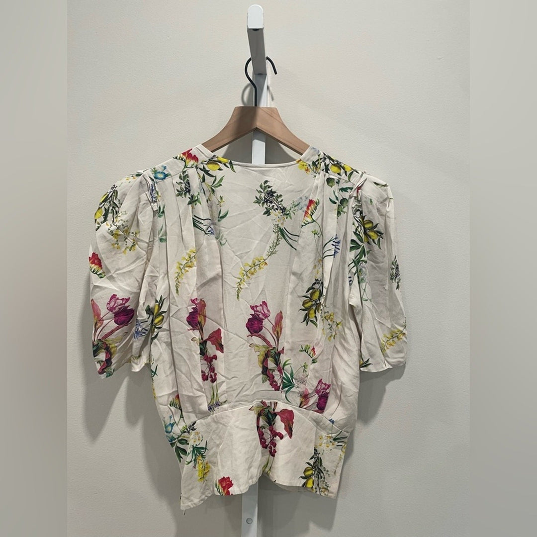 Chelsea and Walker White Floral Long Sleeve Top Size 2