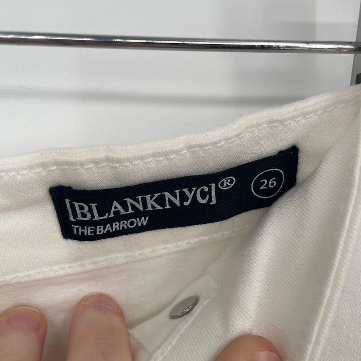 BLANKNYC The Barrow High Rise Short White Denim Raw Hem Size 26
