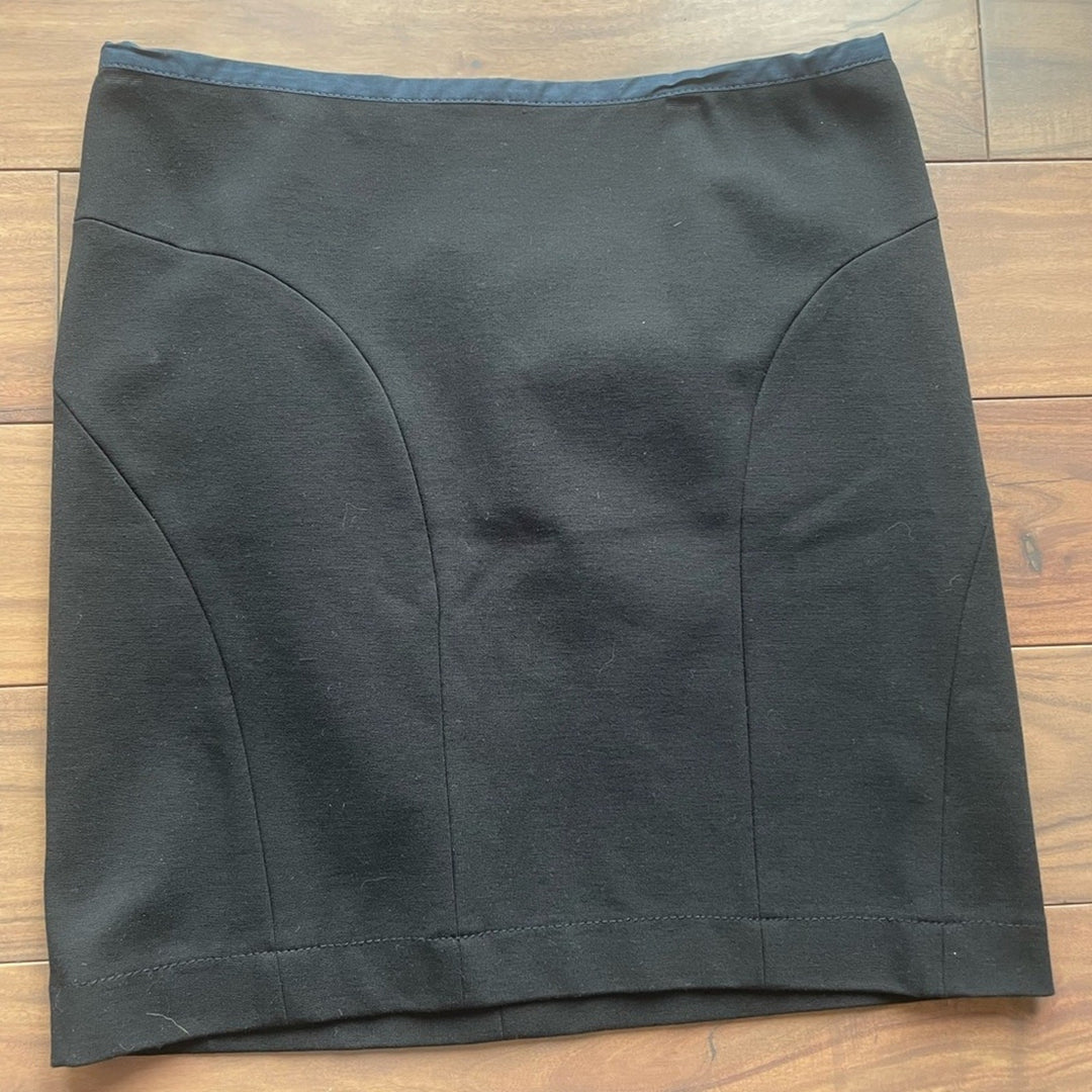 Theory Livia Navy Trim Mini Skirt Size 6