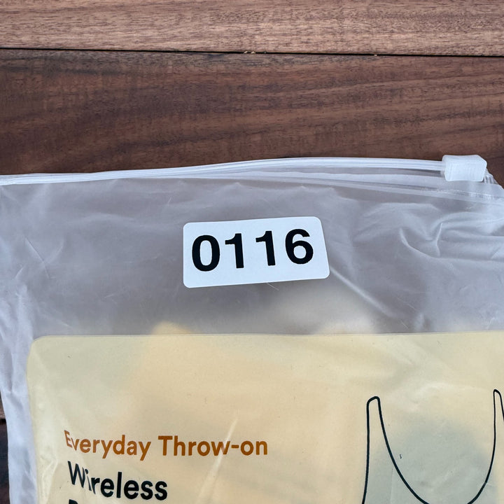 Truekind Everyday Throw-On Wireless Bralette Bra Womens Medium Beige Seamless