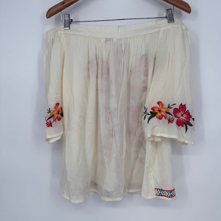 Umgee Off Shoulder Embroidered Floral Tunic Top Blouse Women's Size Medium Cream
