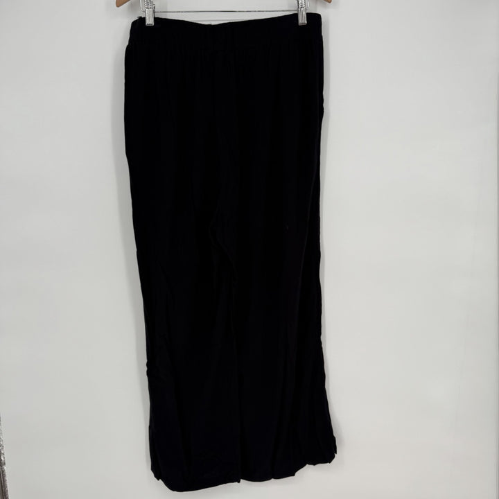 Torrid Chino Pants Womens 0 Black Rayon Stretch Pleated Wide Leg Elastic Waist