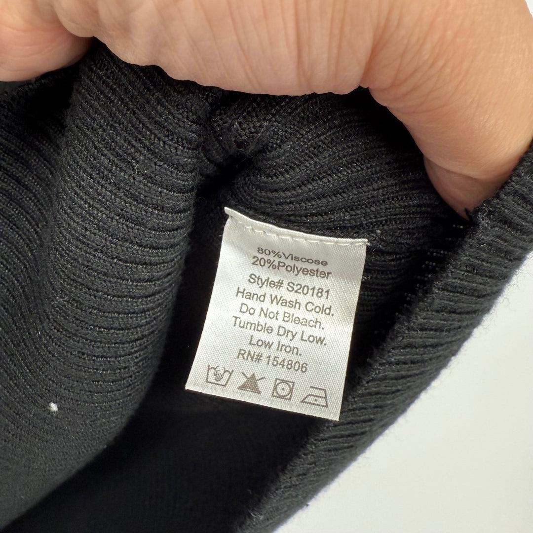 21 Main Black Ribbed Knit Top Medium Short Sleeve V-Neck Casual Basic