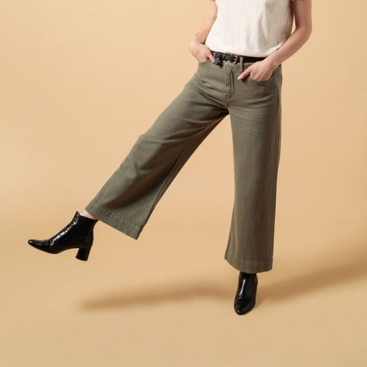 Hudson Holly High Rise Wide Leg Crop Jean Size 28