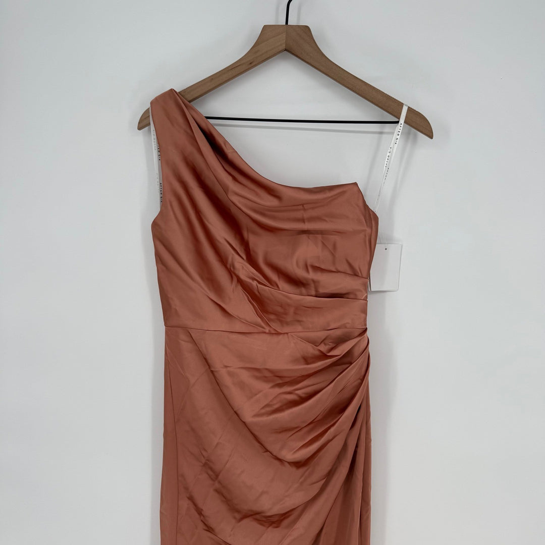 After Six One-Shoulder Cat-ye Neckline Fit And Flare Satin Maxi Dress Size 4