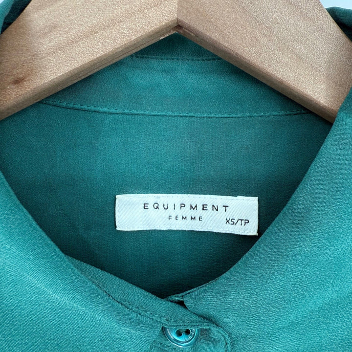 EQUIPMENT Femme Silk Button Down Shirt Green Long Sleeve Two Pocket Size XS