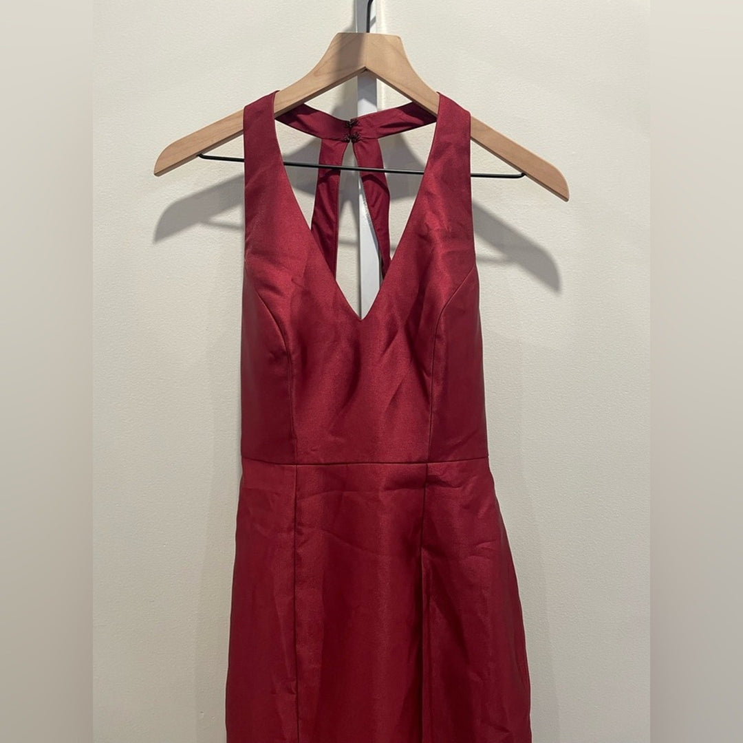 Alfred Sung V-Neck Halter Satin Trumpet Gown in Burgundy Size 2