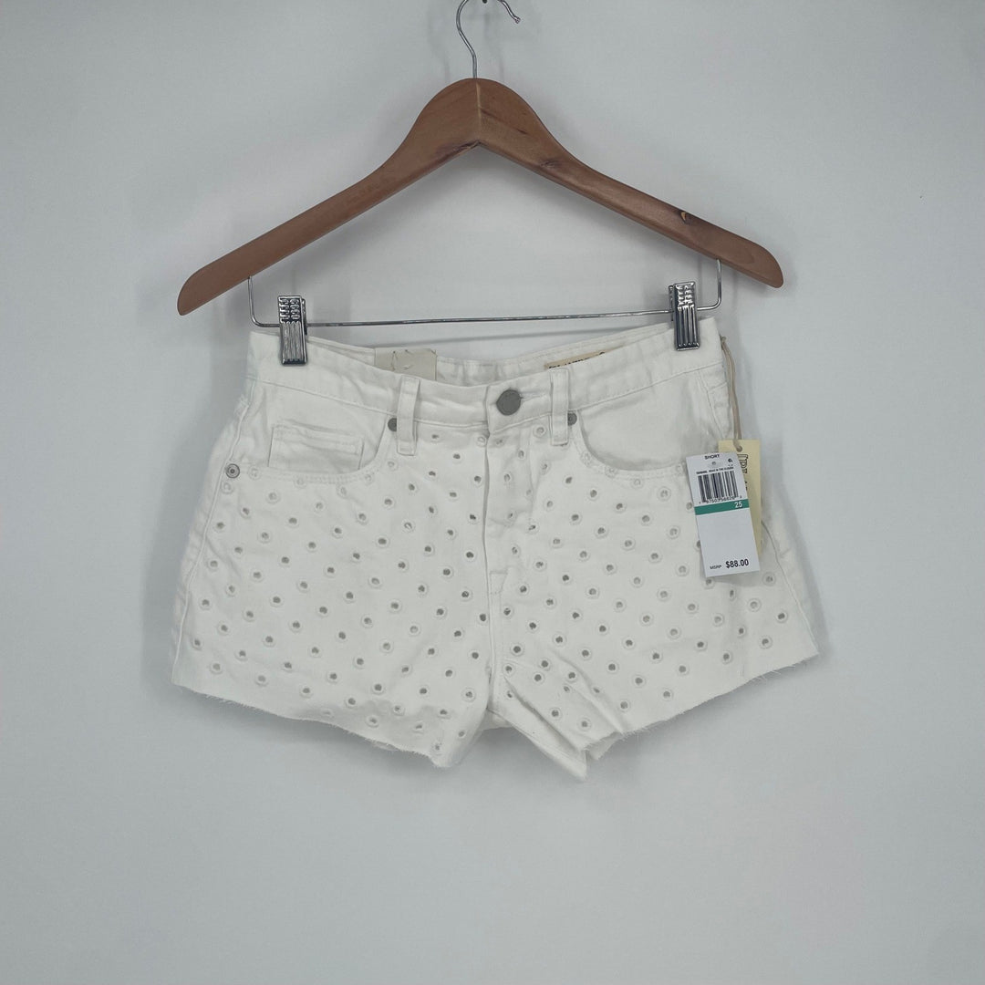 [BLANKNYC] The Barrow White Eyelet Denim Shorts Size 25 Raw Hem
