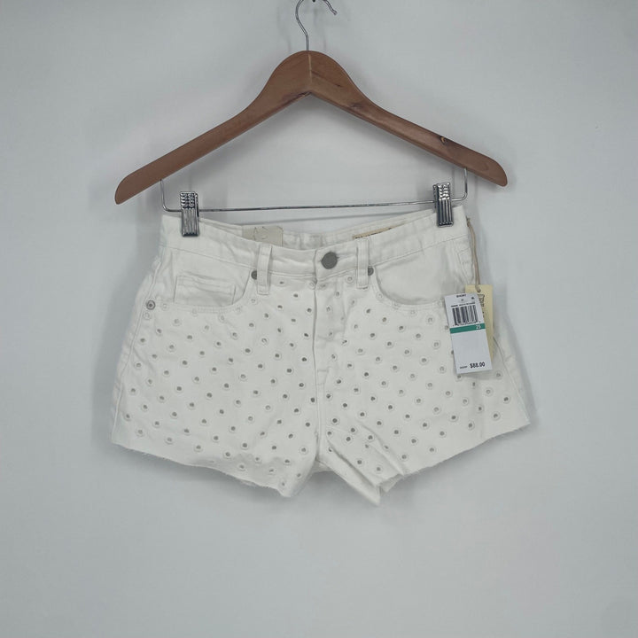 [BLANKNYC] The Barrow White Eyelet Denim Shorts Size 25 Raw Hem