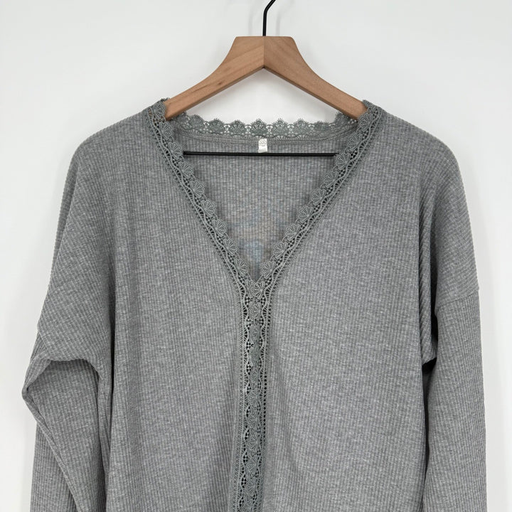 Gray Ribbed Long Sleeve Lace Trim V-Neck Button Cuff Casual Top Women's L
