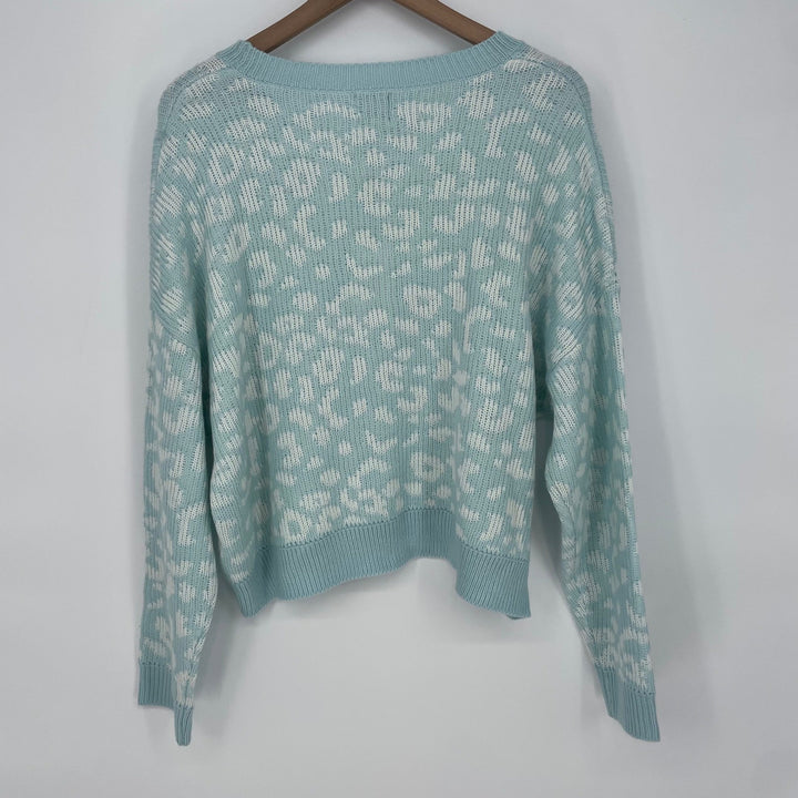JOHN + JENN Leopard Print Crew Neck Sweater Light Blue White Long Sleeve Size L