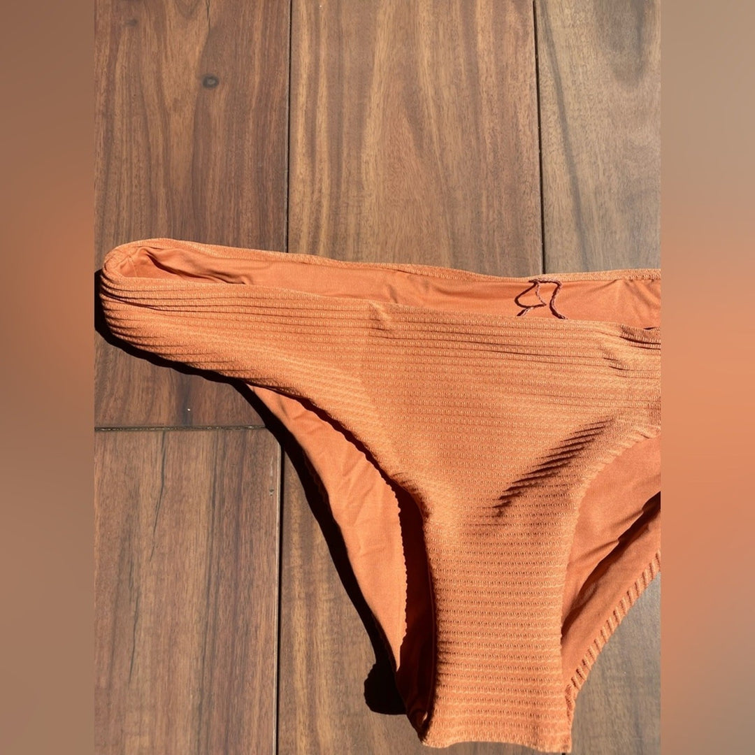 L Spance Sandy Classic Bottom Size S