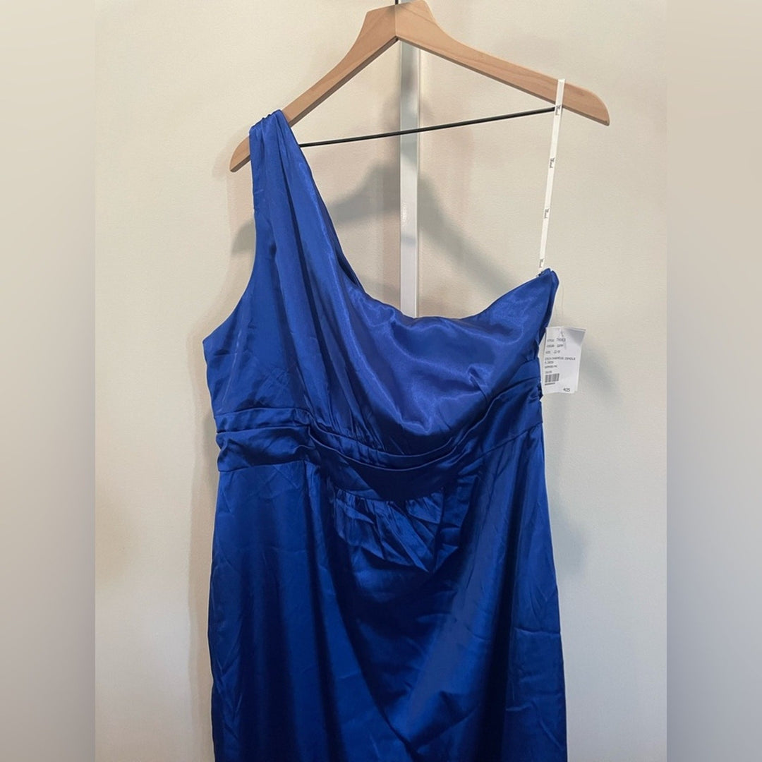 Thread One-Shoulder Draped Satin Maxi Dress In Sapphire Size 22