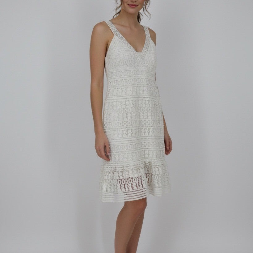 DIANE von FURSTENBERG Tiana Lace Midi Dress White Size 12 V Neck Ruffle Hem